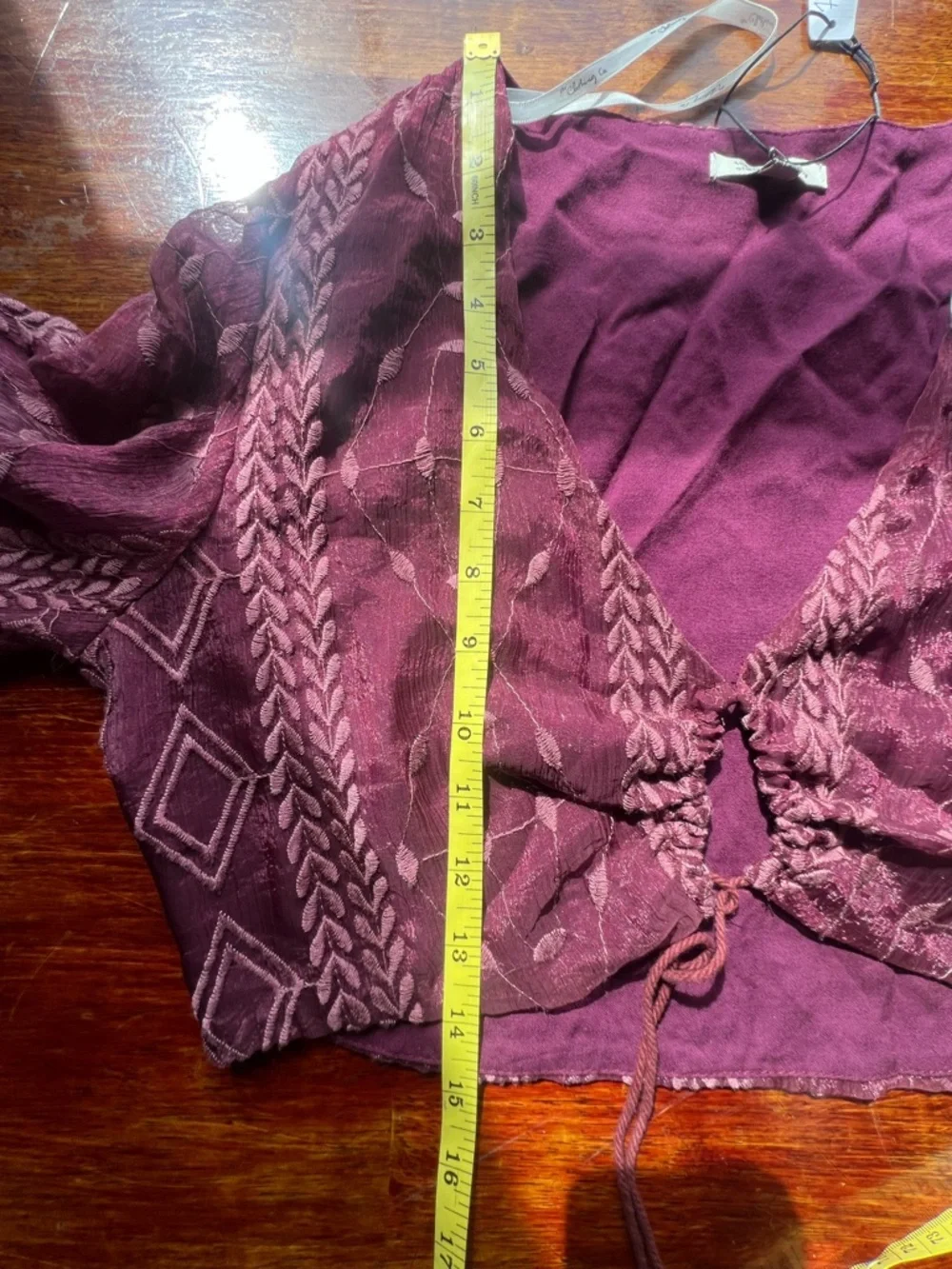 The Clothing Company Sheen Embroidered Keyhole Tie Crop Size M Boutique Boho